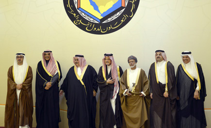 الوزاري الخليجي يبحث في الرياض التطورات الإقليمية ويندد بسياسة القتل بسوريا 