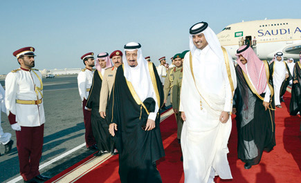 سمو ولي العهد يصل قطر 