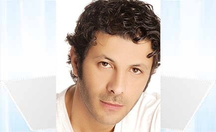 إياد نصار يتعرض لـ «موجة حارة» في رمضان 