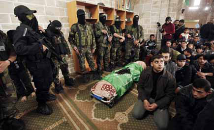 وفاة خنساء فلسطين.. والاحتلال لا يزال يعيث فساداً 