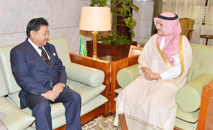 أمير منطقة الرياض وسمو نائبه يستقبلان سفير جمهورية الهند لدى المملكة 