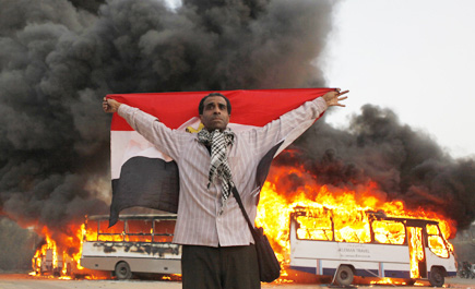 إحراق عدد من مقرات الإخوان بجمعة الكرامة 