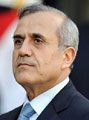 الرئيس اللبناني يقبل استقالة رئيس الوزراء 
