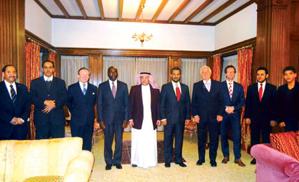 السفير السعودي في لاهاي يحتفي بالأمير الدكتور بندر بن سلمان والوفد القضائي 