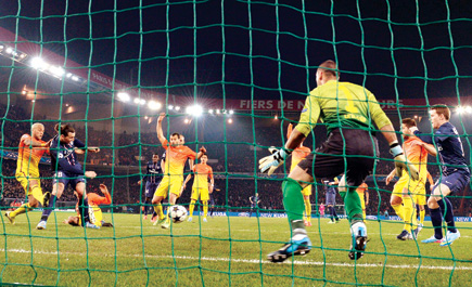 لاعبو سان جيرمان وبرشلونة مقتنعون بالتعادل في دوري الأبطال