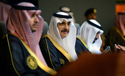 الأمير محمد بن فهد يزف الدفعة الثانية لسوق العمل 