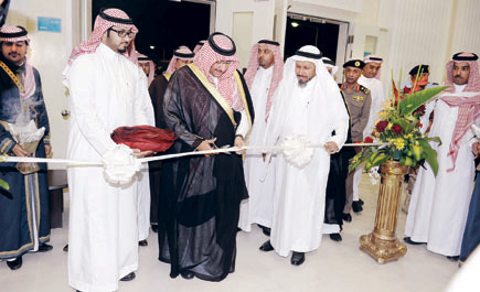 وزير الداخلية يفتتح مباني ومنشآت مركز الأمير محمد بن نايف للمناصحة والرعاية 