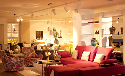 المطلق القابضة تطلق علامتها التجارية المتخصصة Roomz 