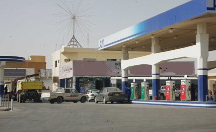 «الشئون البلدية»: مهلة (24) شهرا لمحطات الوقود القائمة قبل إسناد التشغيل لشركات بترولية متخصصة
