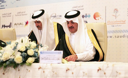 رؤية القيادة واعية لأهمية حشد الطاقات العلمية الوطنية وتوظيفها في نهضة الأمة 