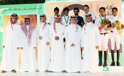 الفارس القحطاني يظفر بأول أشواط نهائي الهواة في دوري الفارس بدر بن محمد 