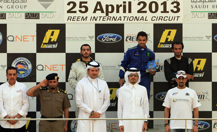 سلطان الفيصل يتوج أبطال (8) منافسات في سباقات السيارات بحلبة الريم 