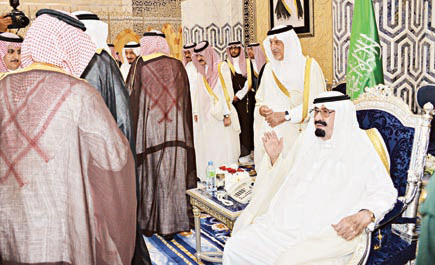 خادم الحرمين الشريفين يصل إلى جدة 