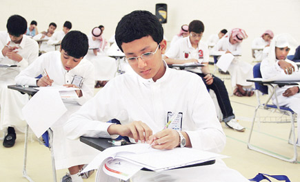 (102) طالب من (39) منطقة تعليمية بالمملكة شاركوا في اختبار أولمبياد الرياضيات 