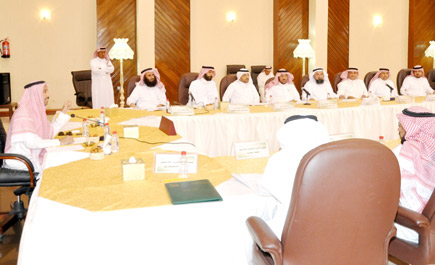 أمين منطقة القصيم: أشركوا المجالس البلدية بصناعة القرار وتفاعلوا مع «نزاهة»