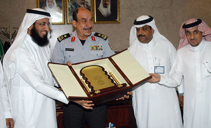 قيادات تعليمية تناقش تربية النشء بالحرس الوطني 