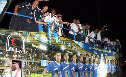 إدارة نادي الفتح احتفلت بأبطال الدوري في عرس رياضي كبير 