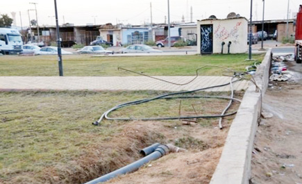 نزاهة: علم ممزق وحدائق مهملة و29 مشروعا متعثرا في بلدية طريف