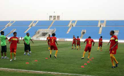 الزلفي يقسو على عفيف ومارد يُفرِّط بالتأهل بتعادله مع الشرق 