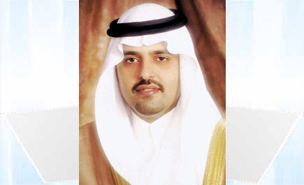 الأمير عبدالعزيز بن سعد يدشن برامج محو الأمية بمنطقة حائل 