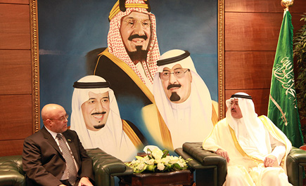الأمير فيصل بن عبدالله يستقبل سفير جمهورية جنوب أفريقيا 