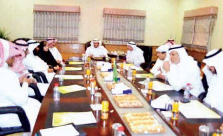 خلال لقائه بالصحفيين على هامش زيارته التفقدية للأحساء 