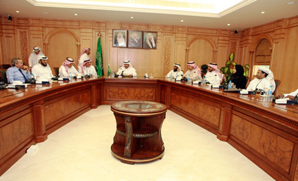 الربيعة يرأس اللجنة الوطنية العلمية للأمراض المعدية واللجنة العلمية الوطنية لمكافحة العدوى