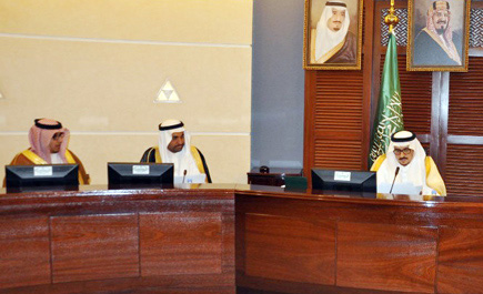 الأمير فيصل بن بندر يطلع على مشروع مبنى هيئة السياحة بالقصيم 
