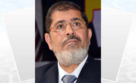 القوى الإسلامية تتخندق خلف الرئيس مرسي.. وتمرد تقود المليونيات 