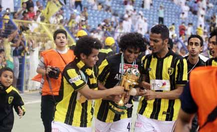 إدارة الاتحاد تكسب الجولة وتصنع الفريق البطل 