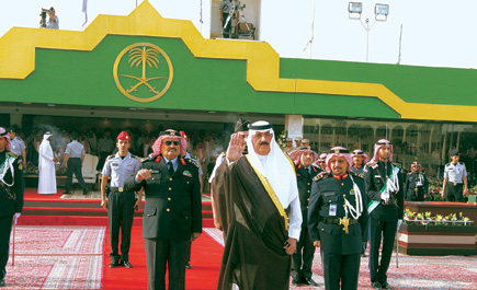 رعى تخريج كلية الملك خالد العسكرية.. الأمير متعب بن عبدالله لـ(الجزيرة): 