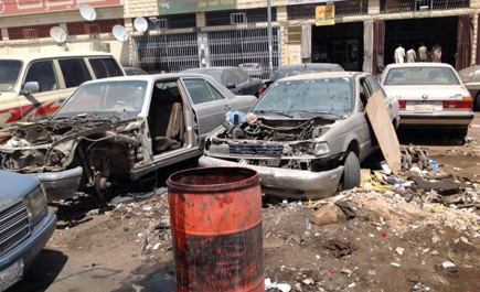 السيارات المتكدسة والمعطلة تشوه صناعية حائل الجديدة 