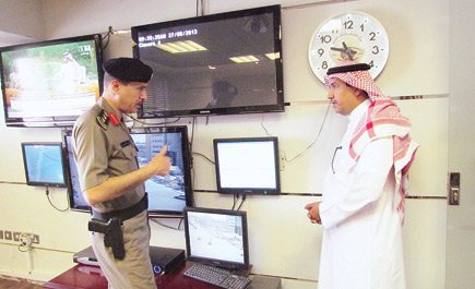 (15) دقيقة الحد الأعلى لمباشرة أي بلاغ وما تجاوزه يخضع للتحقيق 