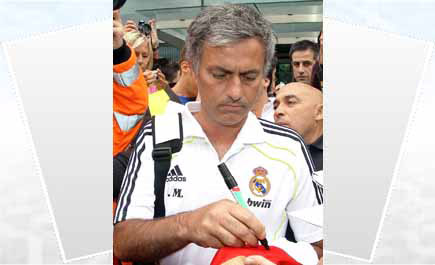 موقع الدوري الإنجليزي يستبق الأحداث وينشر خبر عودة مورينيو لتشيلسي