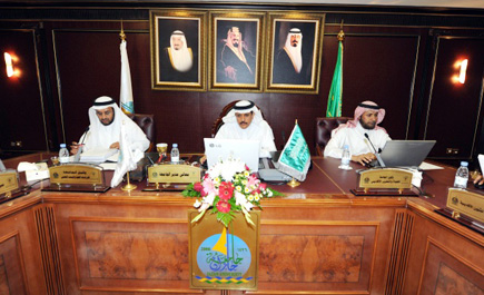 مجلس جامعة جازان يقر الماجستير في الإرشاد النفسي والإدارة التربوية