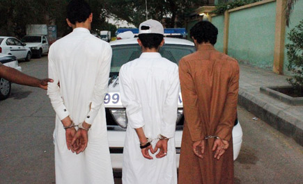 دوريات الرياض تقبض على لصوص مكاتب الاستقدام بحي المربع 