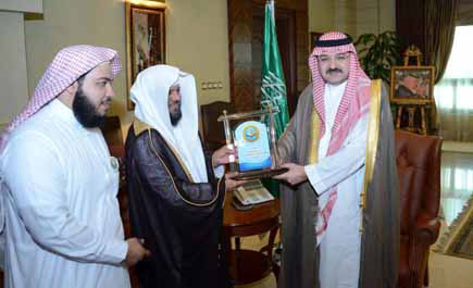 الأمير مشعل بن ماجد يستعرض برنامج هيئة جدة للصيف 