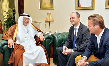 وزير الثقافة والإعلام يستقبل سفير النمسا لدى المملكة 