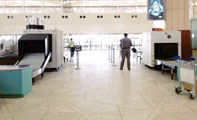 تسريع إجراءات التفتيش الأمني في مطار الملك خالد الدولي 