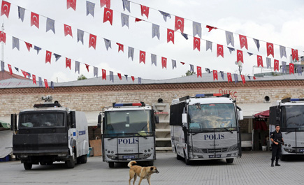 تشديدات أمنية بساحة تقسيم في اسطنبول 