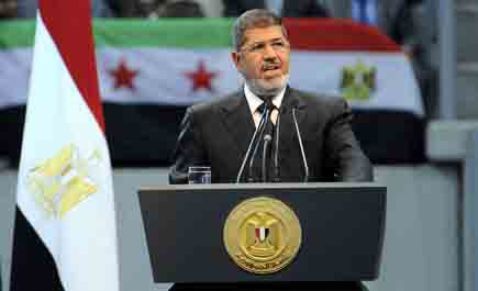 المعارضة المصرية تنتقد قرار مرسي بقطع العلاقات مع نظام الأسد 