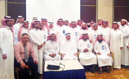 نائب وزير التربية يزور المشاركين في برنامج (ممارس) 