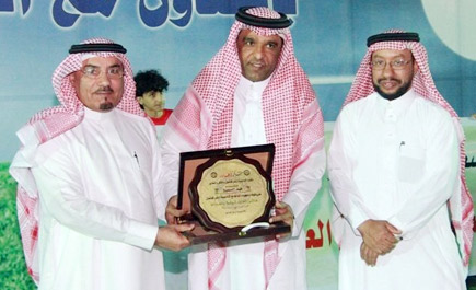 مكتب الرئاسة في الخرج يتوج برشلونة