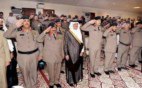 سعود بن نايف: رجال الدفاع المدني يقومون بتضحيات كبيرة لإنقاذ حياة المواطنين والمقيمين 
