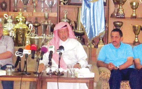 يحظى بثقة ودعم رئيس النادي 