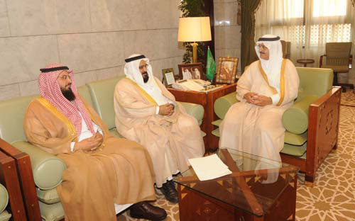 أمير منطقة الرياض يستقبل رئيس جمعية (واعي) 