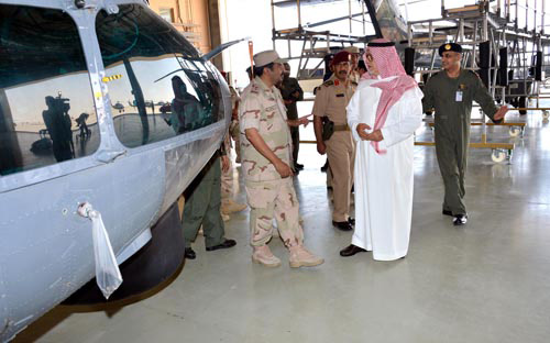 نائب وزير الدفاع يتفقد الأسطول الشرقي