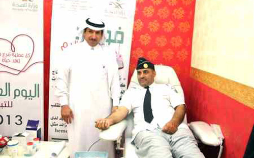 رواد الكشافة يتبرعون بالدم في مستشفى حوطة سدير 