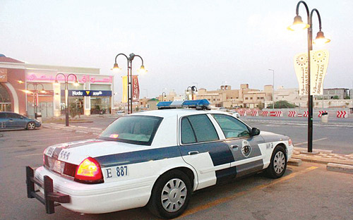 دوريات أمن الرياض.. عين على الأسواق والصرافات والمجمعات في ساعات الركود الرمضاني 