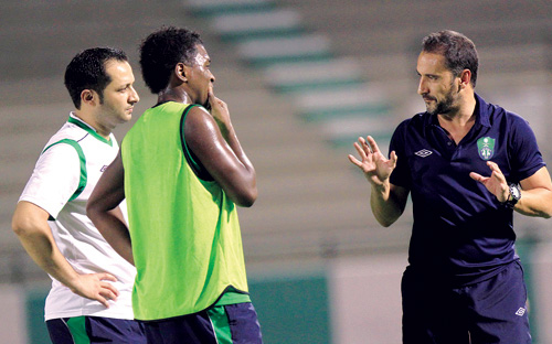 الأهلي يعلن قائمة الآسيوية ويخوض تسع وديات استعداداً للكوري! 